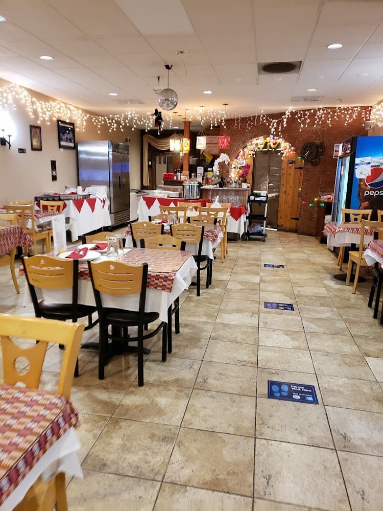 Google street view image of Momo N Curry