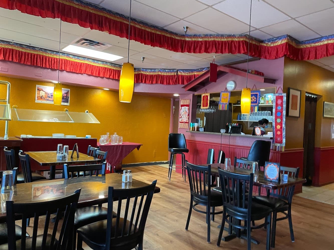Google street view image of Mount Everest Cuisine