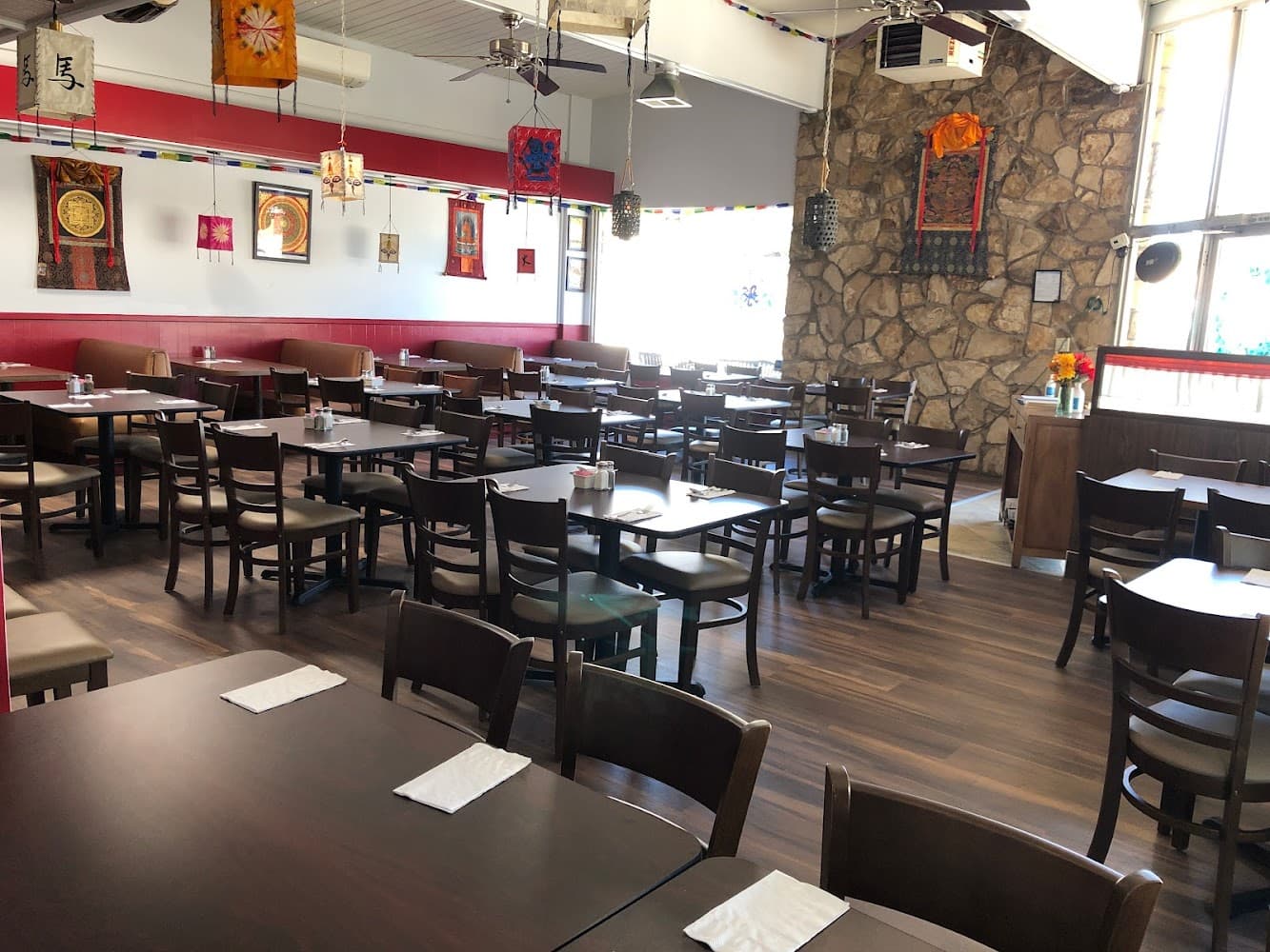 Google street view image of Himalayan Sherpa Cuisine